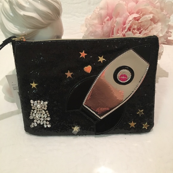 🚫🚫SOLD🚫🚫Betsey Johnson Rocket Space Pouch - Picture 2 of 6